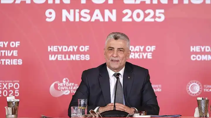 Bakan Bolat: Türkiye'nin ekonomik büyüme mimarisini dışa açık büyüme modeli üzerine inşa ettik haberinin görseli