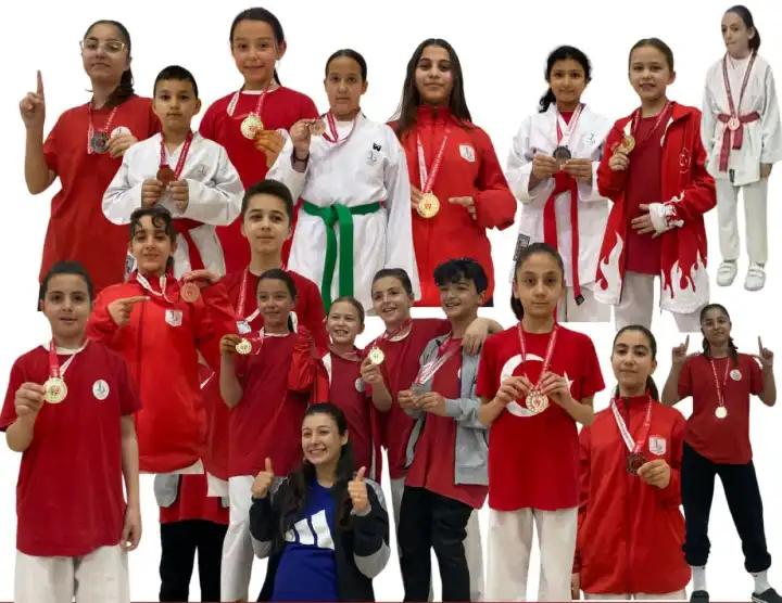 Bayraklılı sporculardan 23 Nisan Karate İl Birinciliği müsabakalarında 14 madalya haberinin görseli