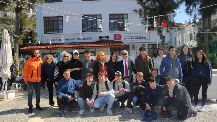 Hacı Murat Hatice Özsoy Anadolu Lisesi, Dendron Koleji'nden gelen öğrencileri ağırladı haberinin görseli