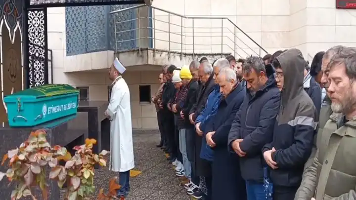 Sahte içki 28 yaşındaki gencin canını aldı! haberinin görseli