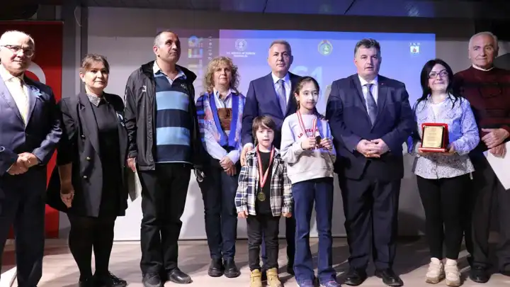İzmir'de 61. Kütüphane Haftası kutlandı haberinin görseli