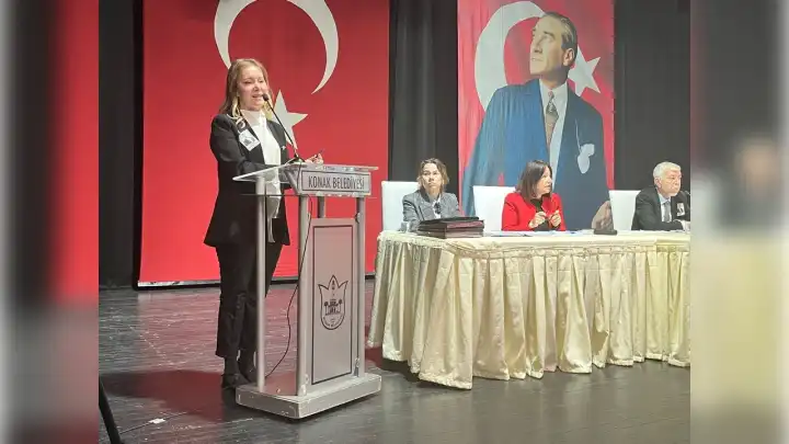 Konak'ta tartışma yaratan faaliyet raporu oy çokluğu ile kabul edildi haberinin görseli