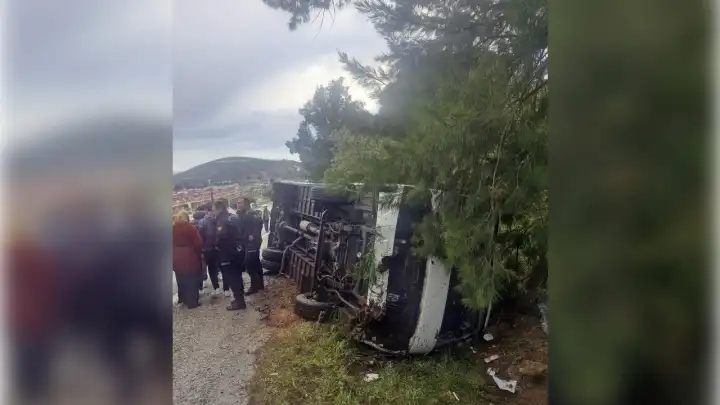 Aydın'da Midibüs kazası: Çok sayıda yaralı var haberinin görseli