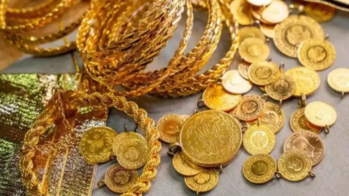 İzmir Kuyumcular Odası canlı altın fiyatları: 15 Nisan 2025 Gram, çeyrek ve Cumhuriyet altını ne kadar? haberinin görseli