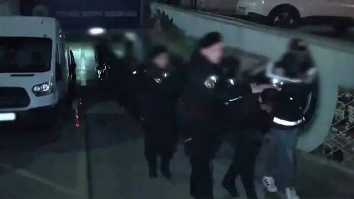 Zehir tacirleri operasyonunda 240 şüpheli adliyede haberinin görseli