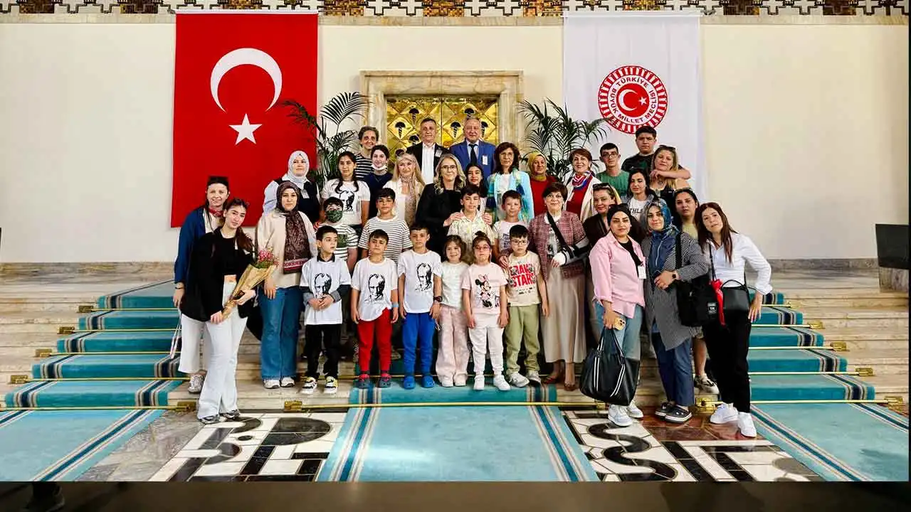 Ceyda Bölünmez Çankırı, kanseri yenen çocukları TBMM’de ağırladı