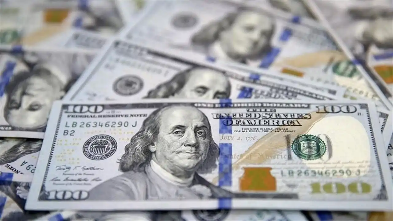 Trump'ın politikaları ABD’ye kan kaybettiriyor: Dolar, son 3 yılın en düşük seviyesinde haberinin görseli