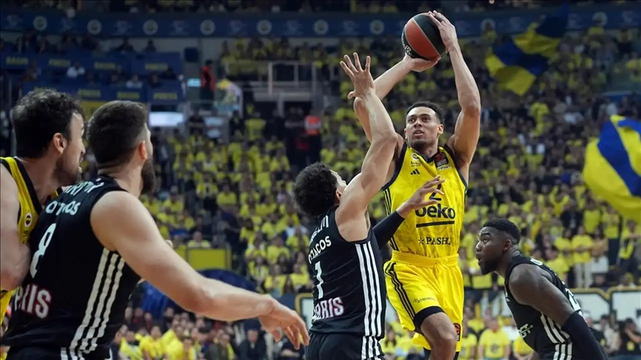 Fenerbahçe Beko, Paris Basketbol'u mağlup etti