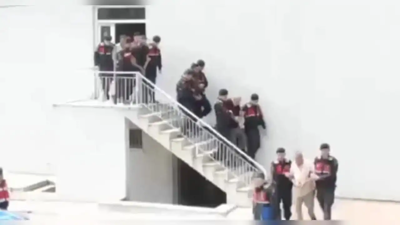 Manisa'da suç örgütlerine dev operasyon! haberinin görseli