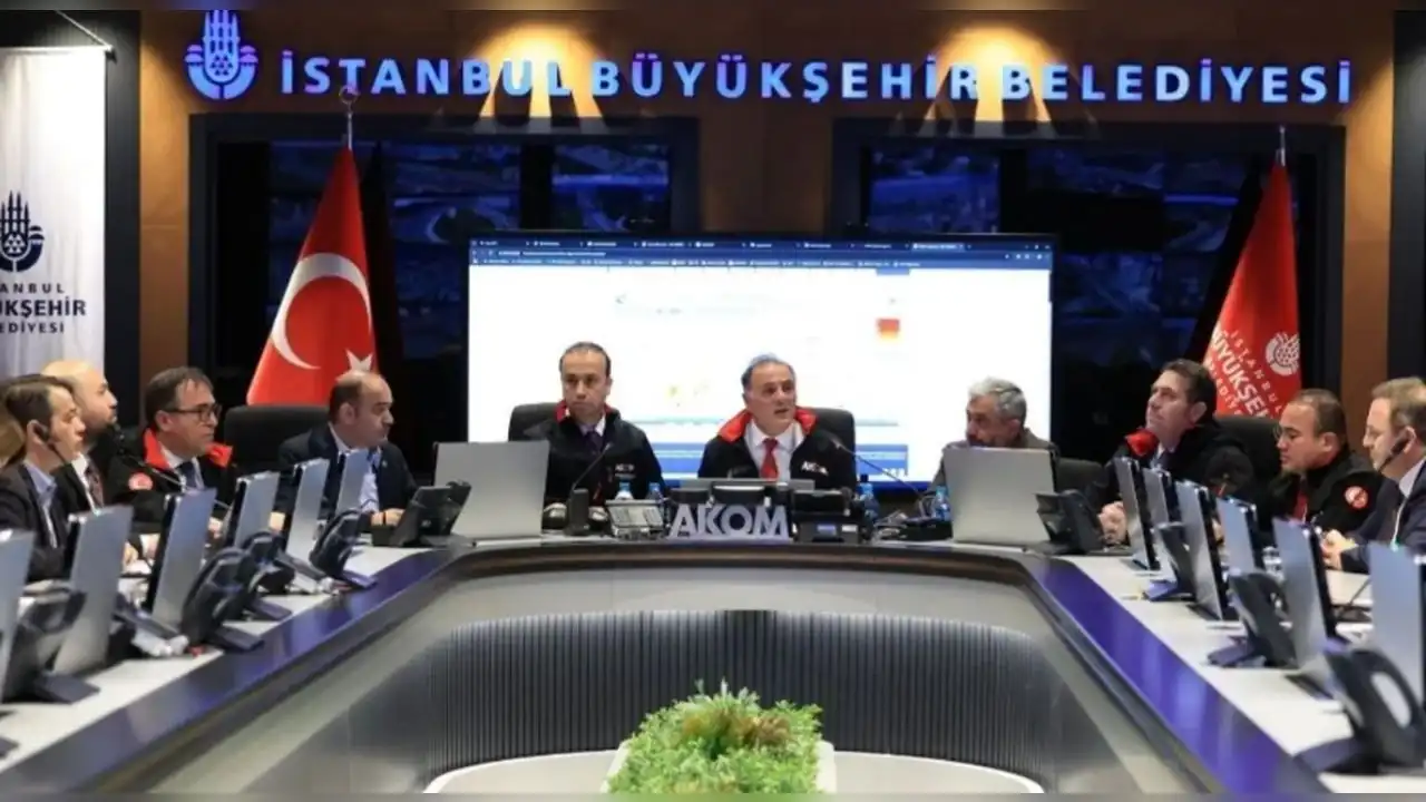 İBB Bilim Kurulu: Artçıların bir süre daha devam etmesi bekleniyor haberinin görseli