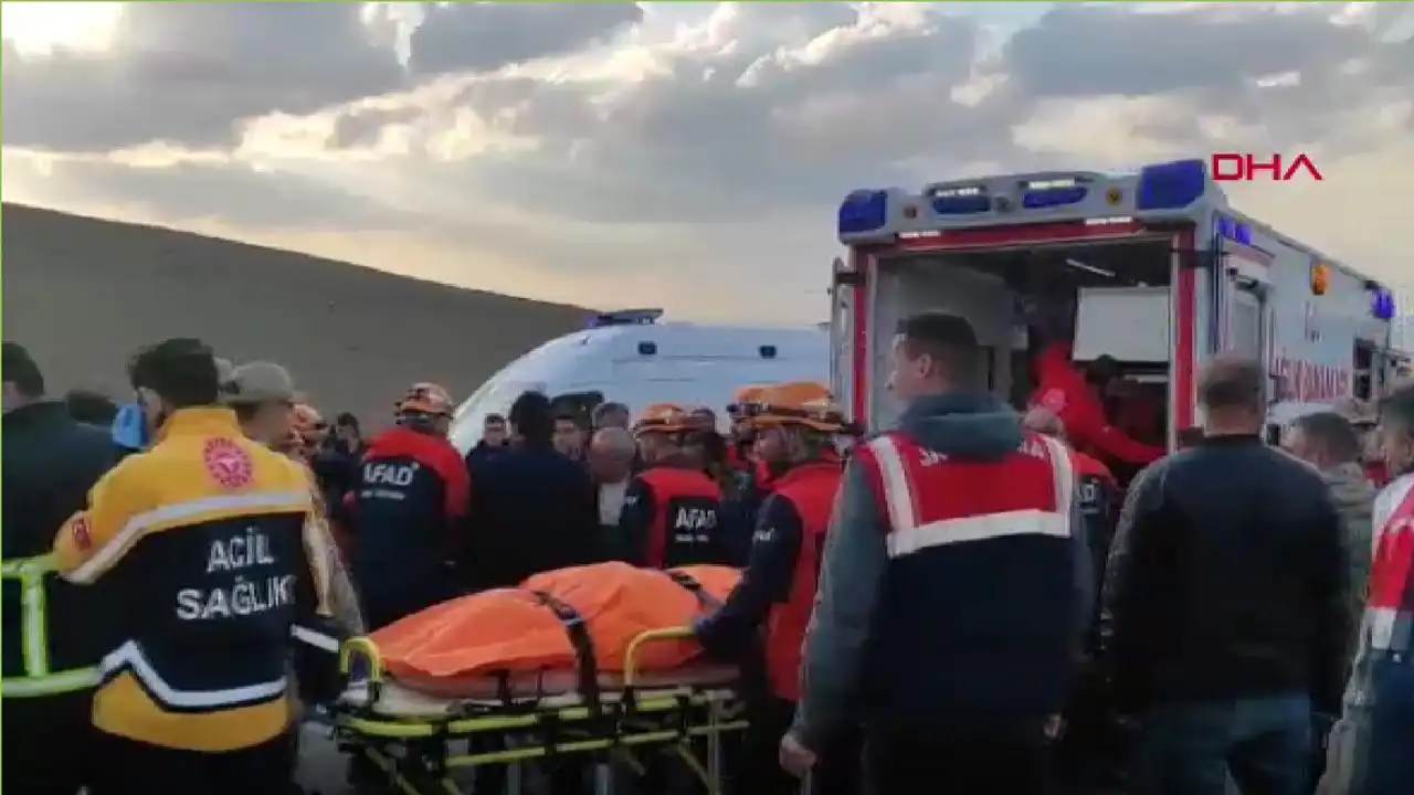 Van’da meydana gelen kazada can kaybı 8’e yükseldi haberinin görseli