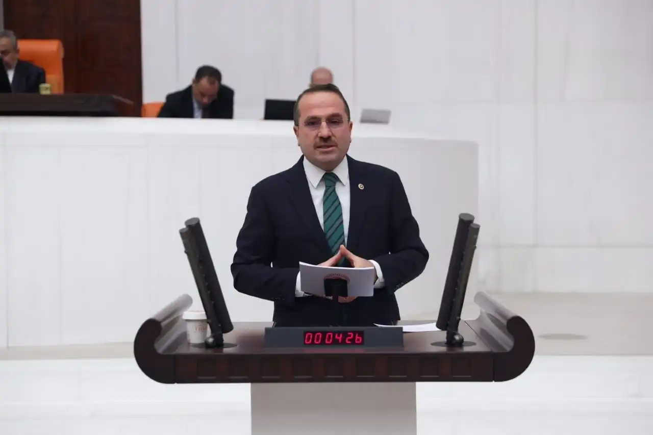 AK Partili Kırkpınar’dan Tugay’a sert tepki: Bizim icraatlarımıza sizin hayalleriniz bile ulaşamaz haberinin görseli