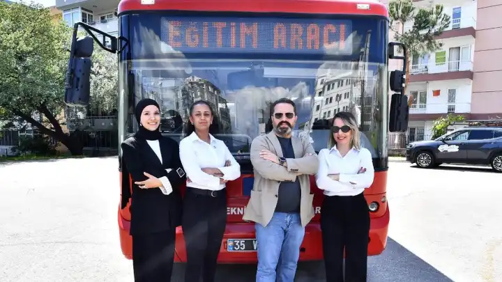 İzmir’de ‘Eşitliğe Sürmek’ için yola çıktılar Türkiye’ye örnek oldular