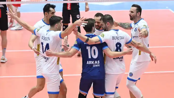 Arkas Spor'dan Efeler Ligi'ne veda