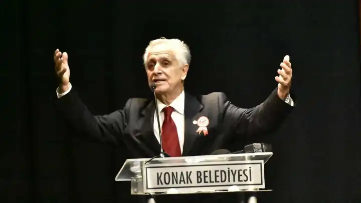 Bahri Vreskala'ya şeref diploması verildi