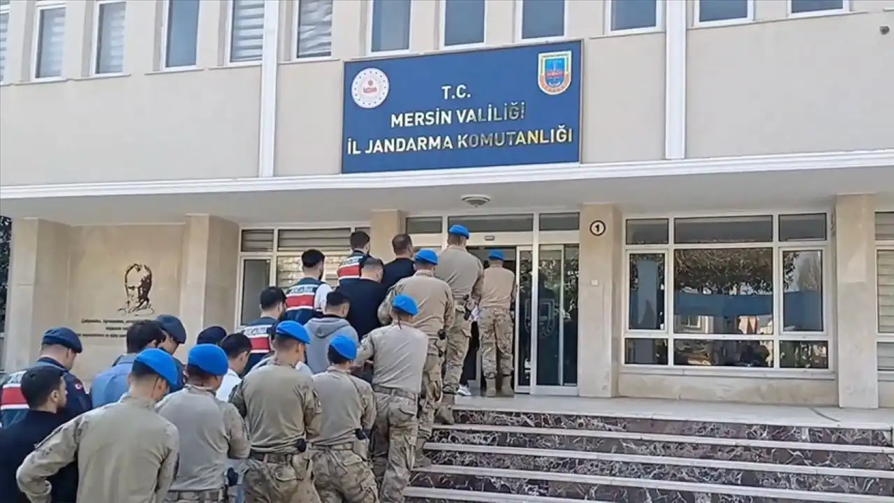 Bakan Yerlikaya açıkladı: Zehir tacirlerine dev operasyon! 84 şüpheli tutuklandı  haberinin görseli
