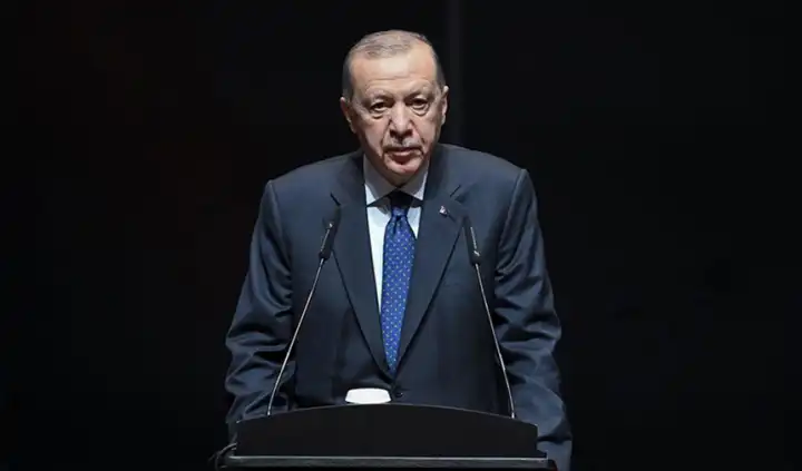 Beştepe’de 1 Mayıs buluşması: Cumhurbaşkanı Erdoğan işçi ve işveren temsilcilerini kabul etti