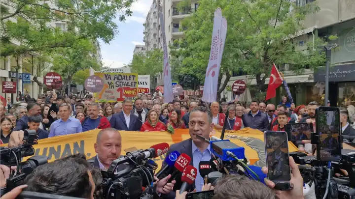 CHP'li Başarır'dan 1 Mayıs’ta sandık açıklaması: Seçim olana kadar yürüyeceğiz