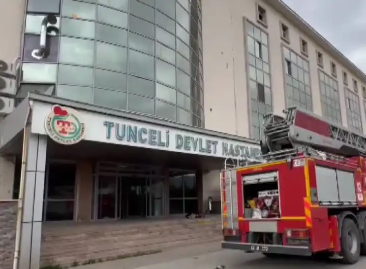 Tunceli Devlet Hastanesi’nde yangın paniği: Hastalar tahliye ediliyor