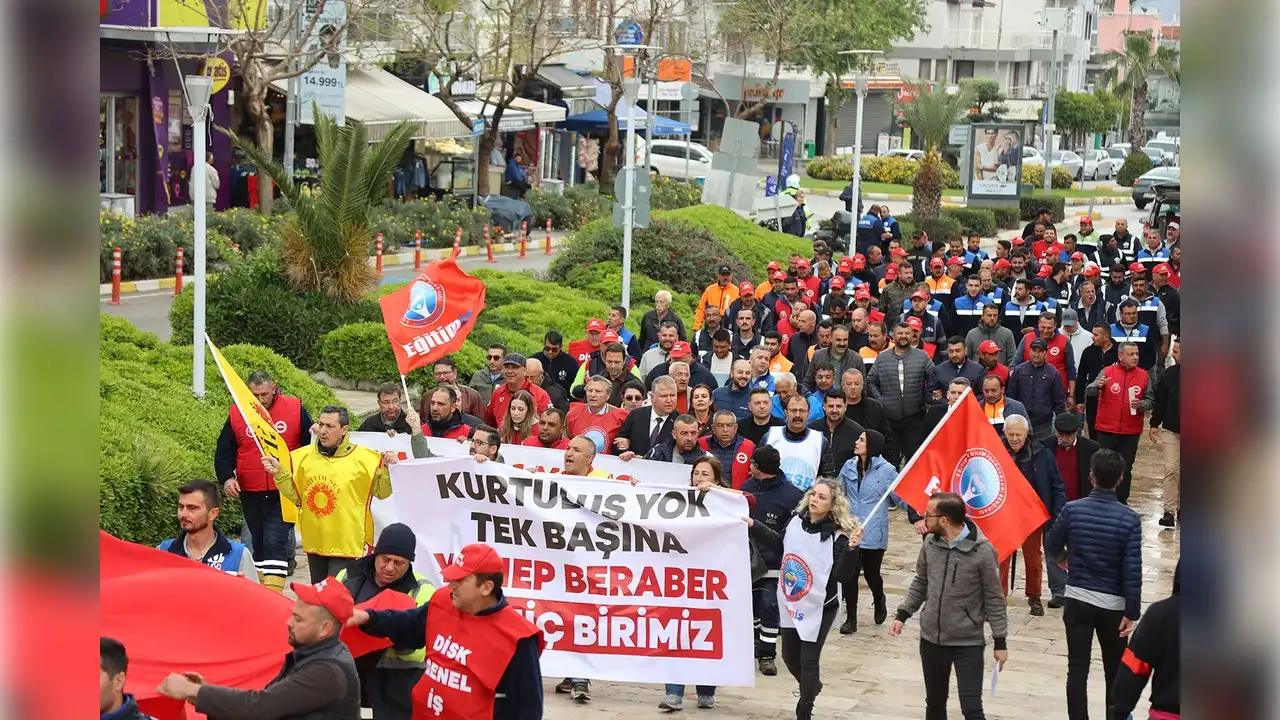 Urla, işçinin emeğiyle yükseliyor haberinin görseli