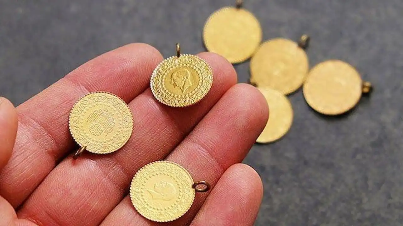 Altın alacaklar dikkat! Bugün gram altın ne kadar? 2 Mayıs canlı altın fiyatları haberinin görseli