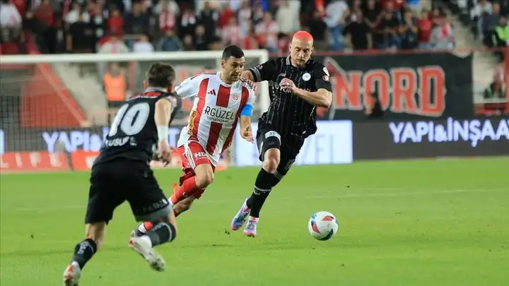 Antalyaspor’dan kritik galibiyet