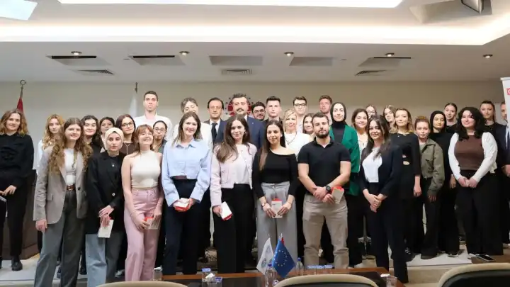 Genç iletişimciler, Dijitalleşme Yolculuğu Çalıştayı'nda buluştu