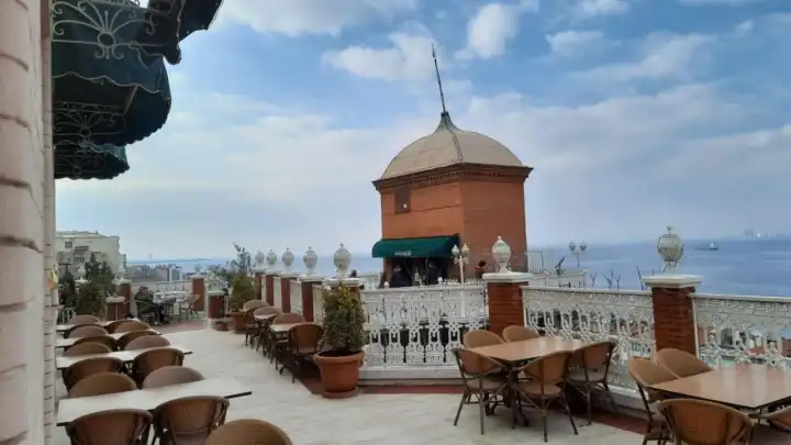 İzmir’deki sosyal tesislerle hem lezzetli hem ekonomik bir zaman geçirin