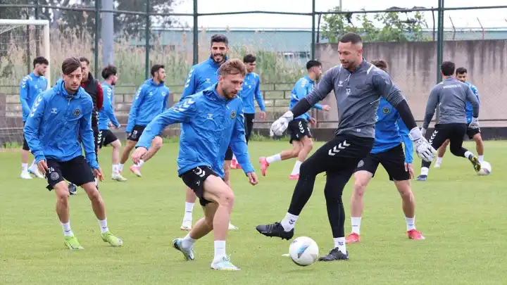 Menemen FK, Beyoğlu Yeni Çarşı Spor’u ağırlıyor 