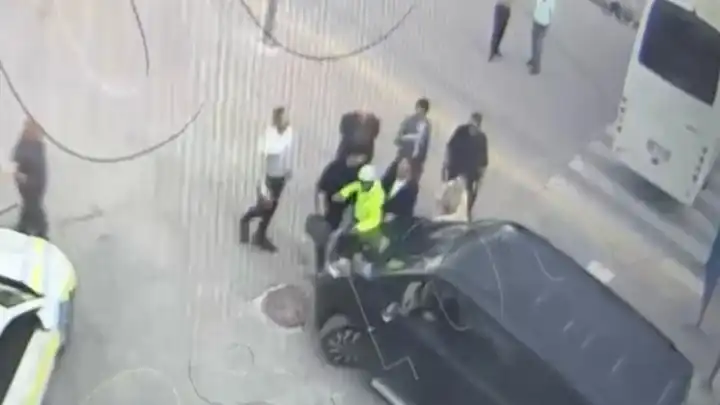 Şoförü polisin üzerine aracı sürmüştü: CHP'li Beker'e inceleme
