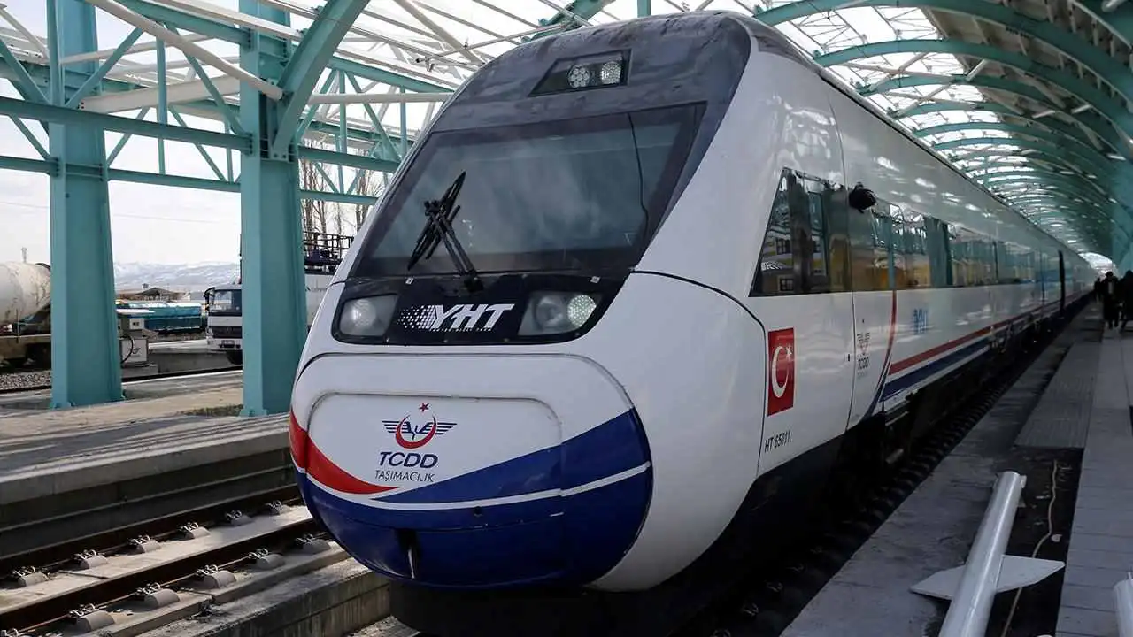 Yüksek hızlı tren seferleri durdu: TCDD açıklama yaptı! haberinin görseli