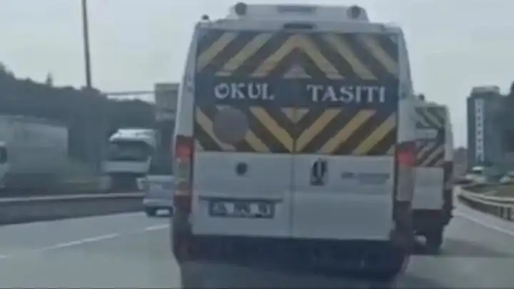 Bakan Yerlikaya duyurdu: Vatandaşların hayatını tehlikeye atan okul servisi sürücüleri yakalandı!