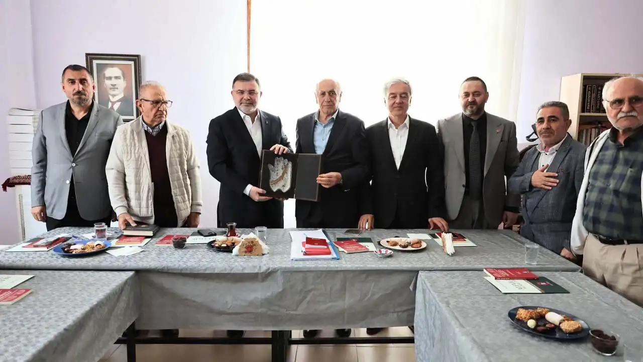 Bilal Saygılı: Kucaklaşmaya talibiz haberinin görseli