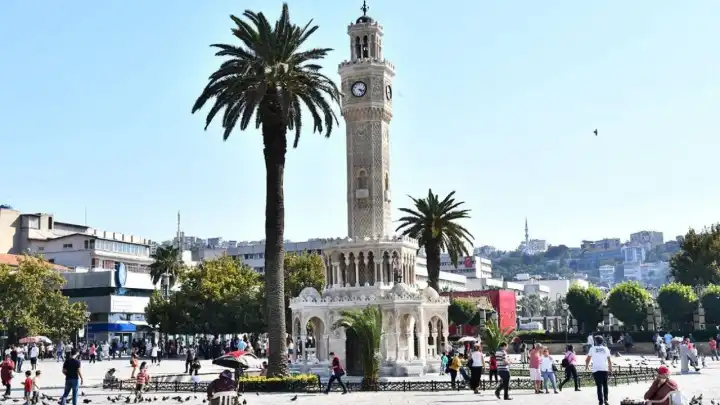 İzmir’de bugün hava nasıl olacak? 3 Mayıs 2025 Cumartesi günlük hava durumu
