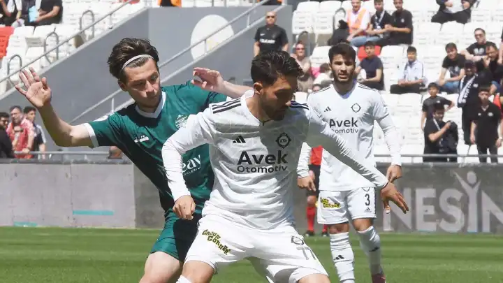 Menemen FK ve Altay, evinde galip 