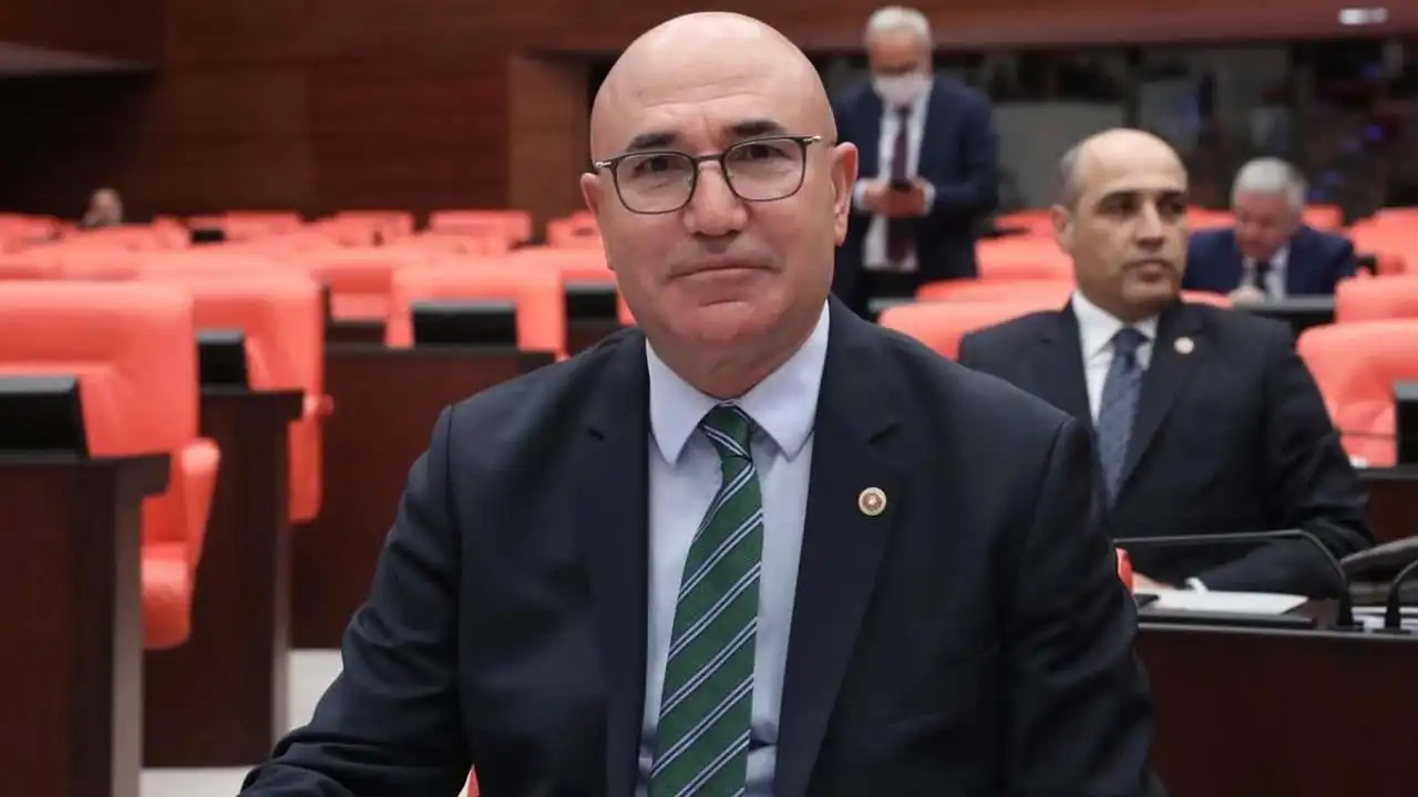 Milletvekili Mahmut Tanal, İzmir’de vatandaşlarla buluşacak haberinin görseli