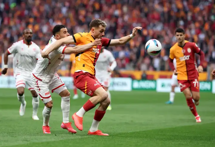 RAMS Park’ta gol yağmuru: Lider Galatasaray, Sivasspor'u 4 golle geçti