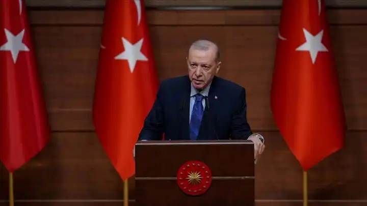 Cumhurbaşkanı Erdoğan, saldırıya uğrayan CHP Genel Başkanı Özel'i aradı