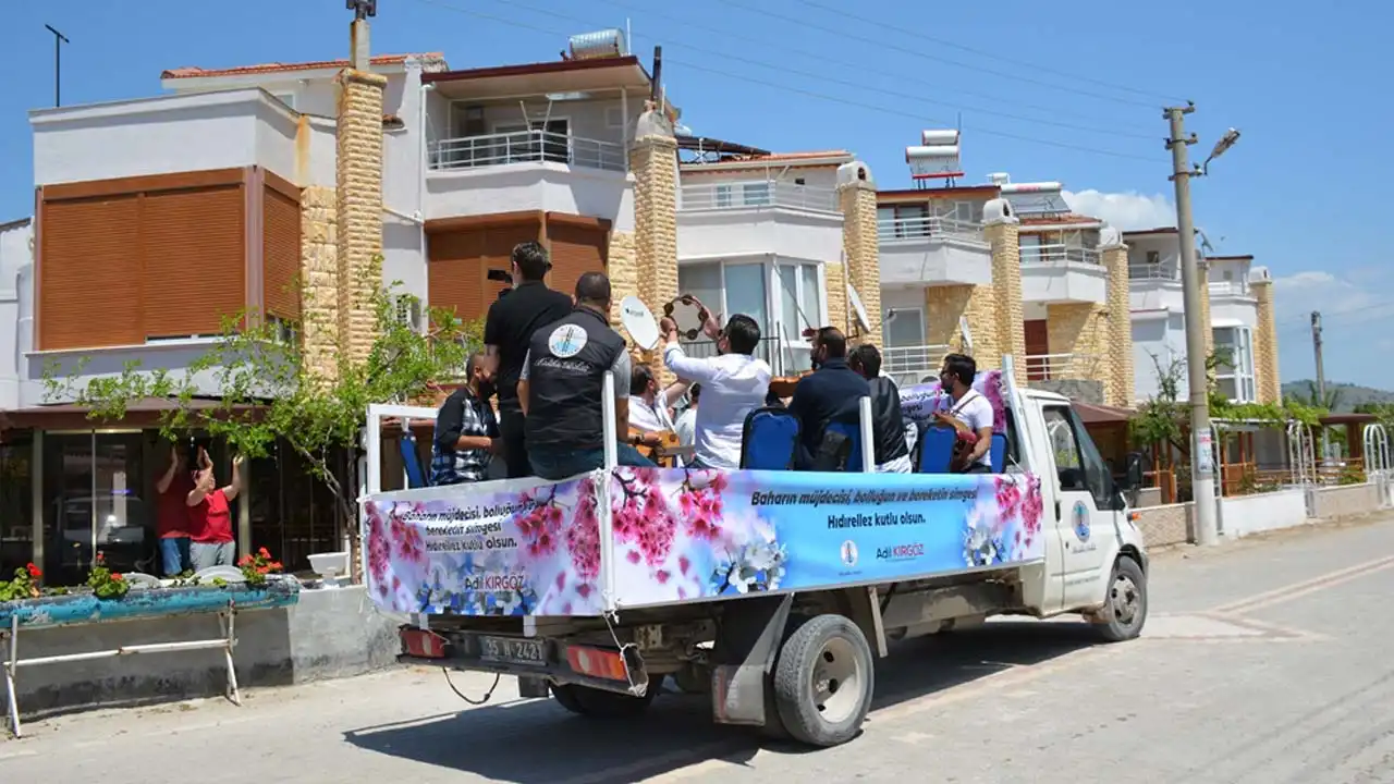 Dikili’den 2 gün sürecek şenliğe davet haberinin görseli