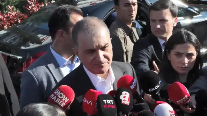 Ömer Çelik: Saldırı demokrasizimize yapılmıştır