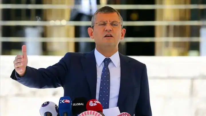 Özgür Özel hakkında provokatif paylaşım yapanlar takipte