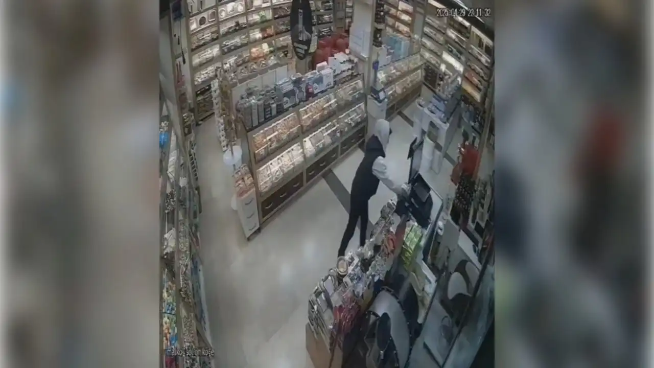 Sadaka kutusunu çaldı haberinin görseli