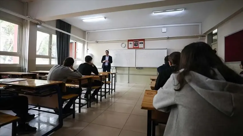 15 bin sözleşmeli öğretmen alımına başvuracaklar dikkat: Bugün sona eriyor haberinin görseli