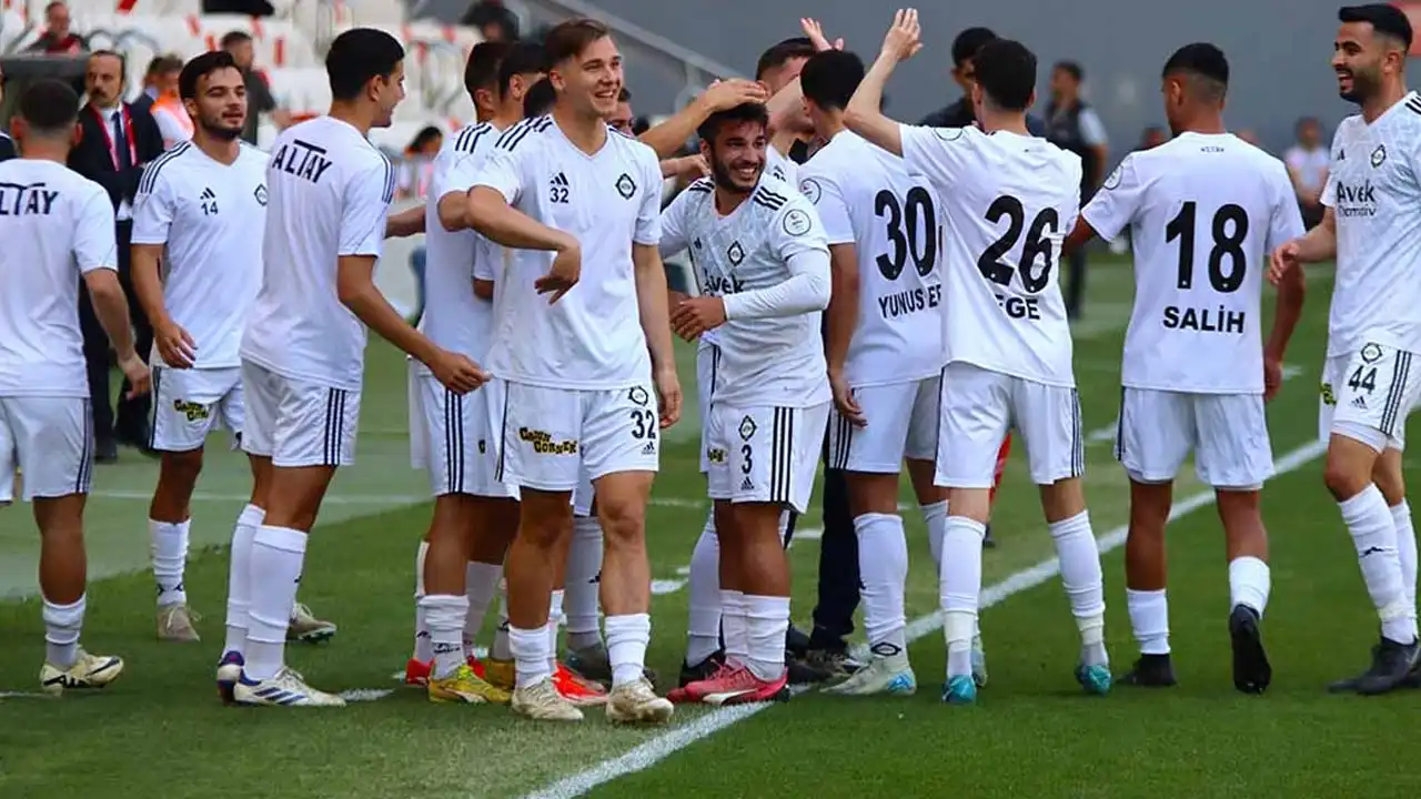 Altay, 2.Lig’e galibiyetle veda etti  haberinin görseli