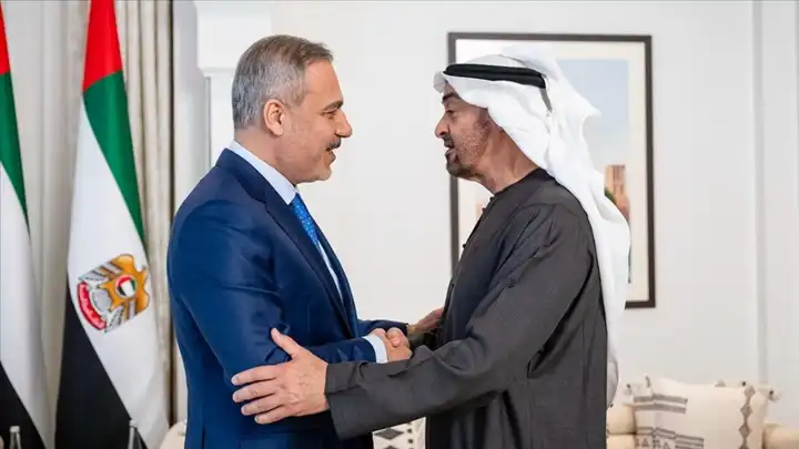 Dışişleri Bakanı Fidan, BAE Devlet Başkanı Bin Zayid ile görüştü