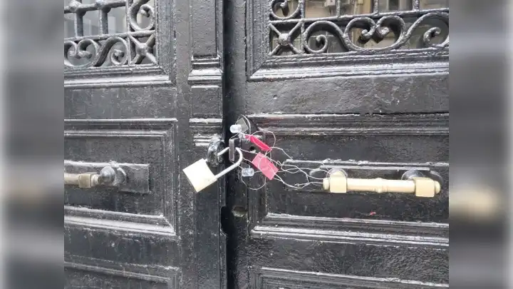 Özel’e saldıran şüphelinin kaldığı otel mühürlendi haberinin görseli