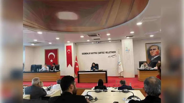 Bayraklı Belediyesi’nde 2024 Yılı Kesin Hesabı meclisten geçti!