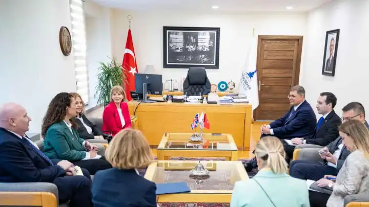 Birleşik Krallık Büyükelçisi Jill Morris'ten Başkan Tugay’a ziyaret