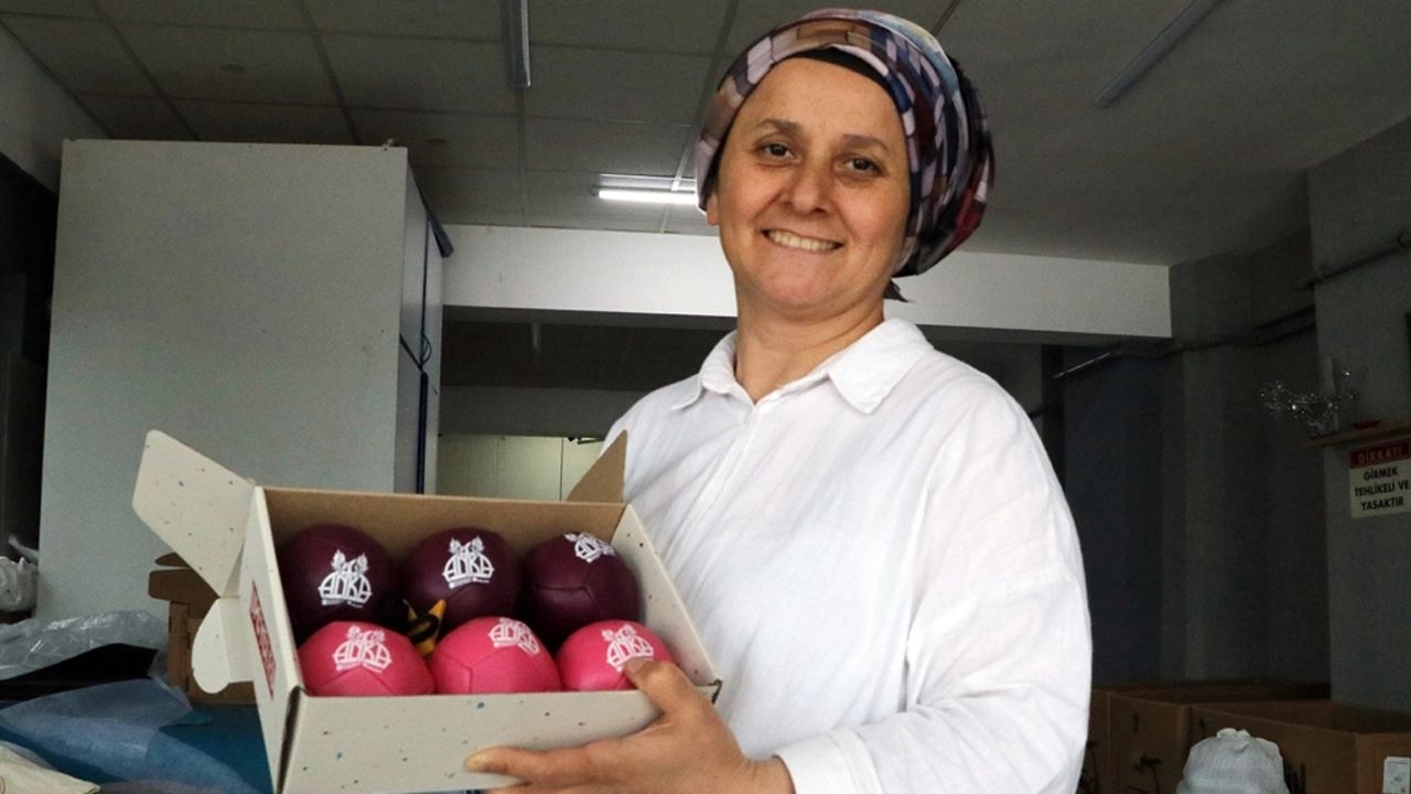 Burdurlu Kadınların Ürettiği Bocce Topları Fransa Yolcusu başlıklı video haberin görseli