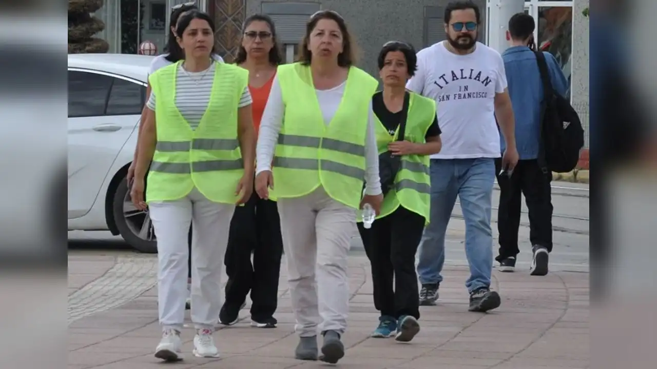 Çiğli Belediyesi'nden işten çıkarılan işçiler Ankara yolunda! haberinin görseli